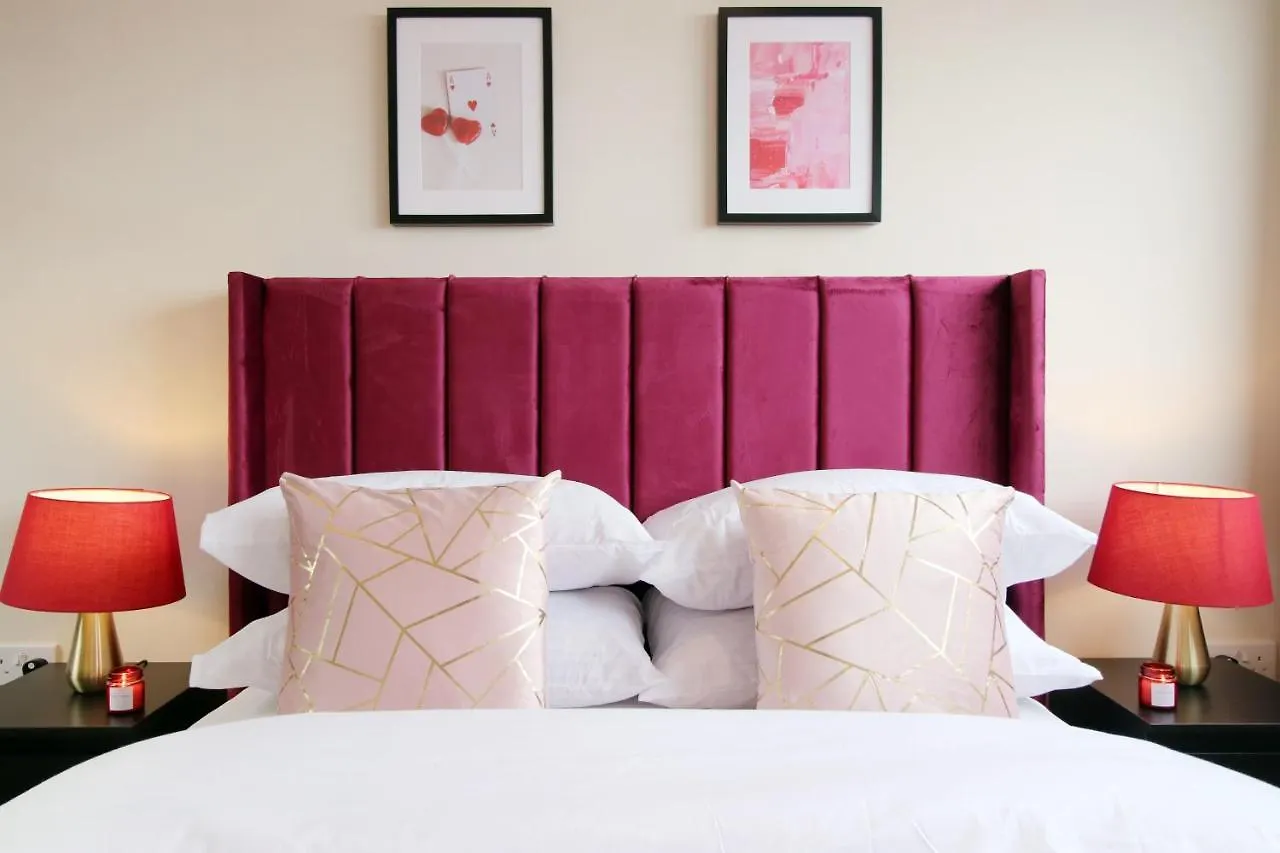 Luxury 4 Bedroom 4 Ensuite Home In Penarth Cardiff United Kingdom