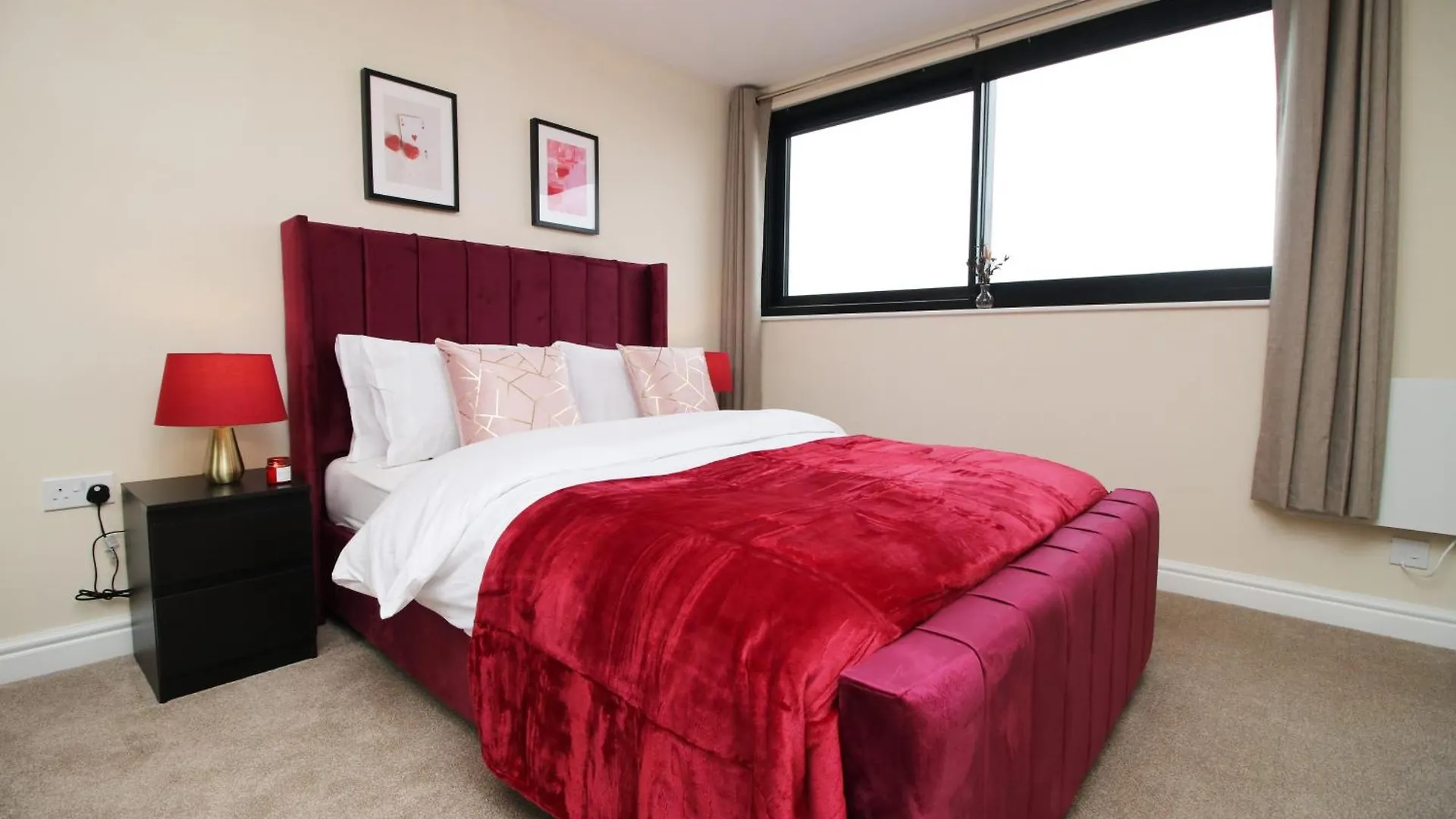 Luxury 4 Bedroom 4 Ensuite Home In Penarth Cardiff