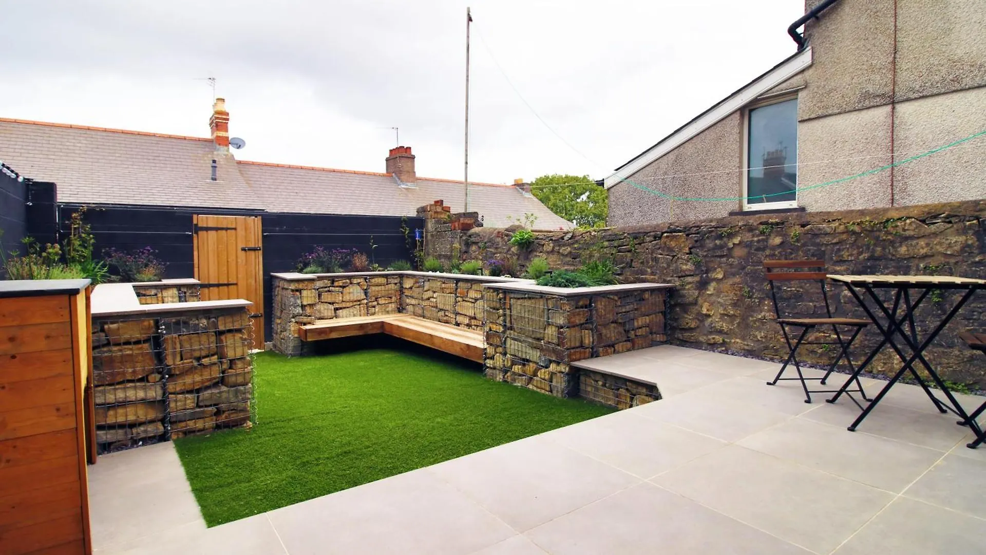 Luxury 4 Bedroom 4 Ensuite Home In Penarth Cardiff