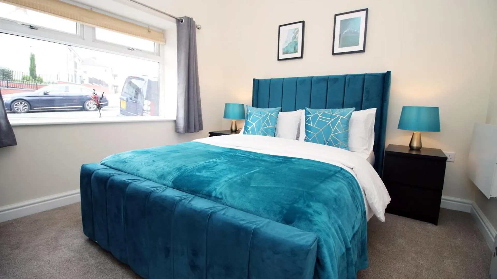Luxury 4 Bedroom 4 Ensuite Home In Penarth Cardiff 0*,